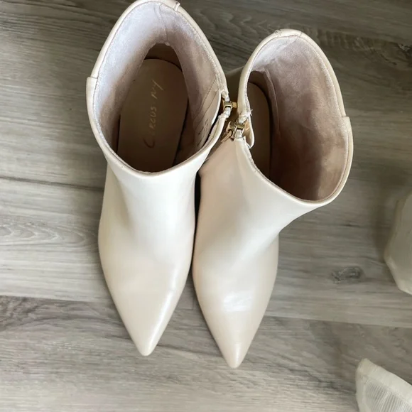 Circus By Sam Edelman Suzie Cream Ankle Boots Kitten Heel Size 8 - Picture 11 of 12